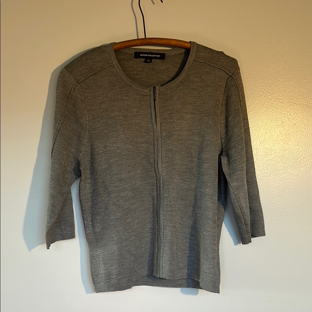 Women’s Gray Zip-Up Sweater New L
